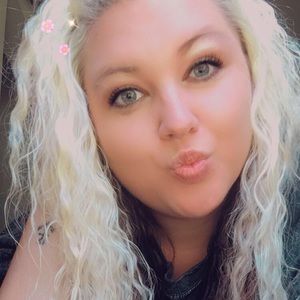 Meet your Posher, Shawna